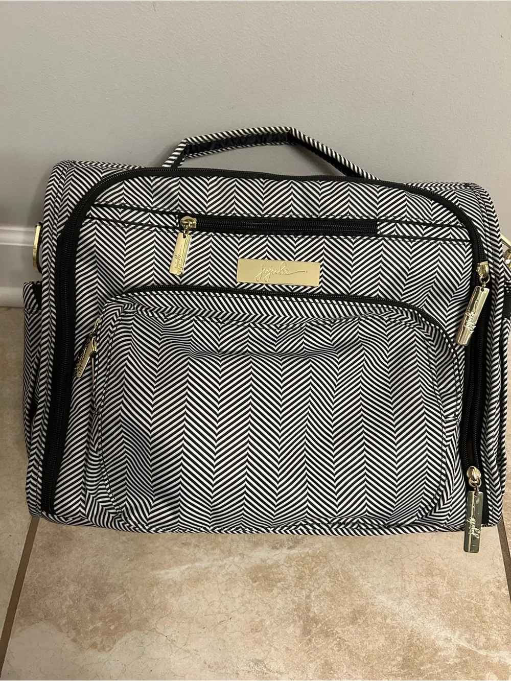 JuJuBe B.F.F. Convertible Diaper Bag Queen of the Nile Chevron Backpack Set